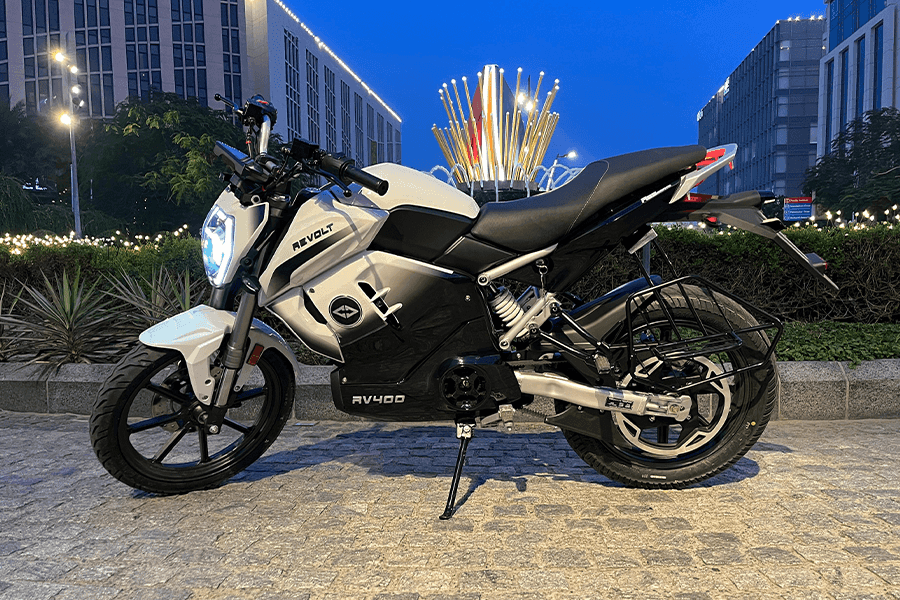 RV400 IMAGES Image 2